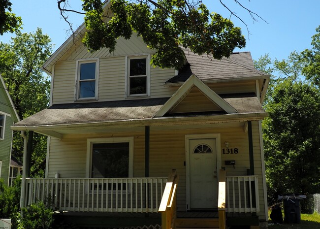 1318 March St in Kalamazoo, MI - Building Photo - Building Photo