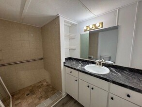 410 William St in Buford, GA - Building Photo - Building Photo