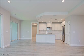 2640 Seychelles Cir in Naples, FL - Building Photo - Building Photo