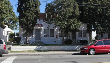 111 Avenue 50 in Los Angeles, CA - Foto de edificio - Building Photo