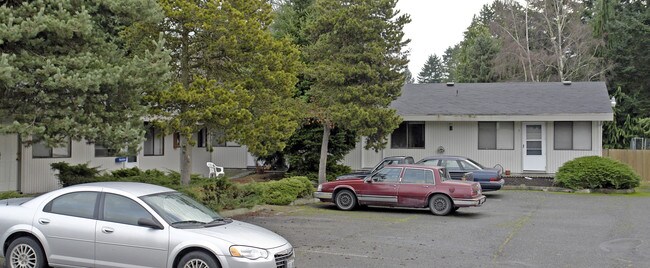 10224-10302 123rd St E in Puyallup, WA - Foto de edificio - Building Photo
