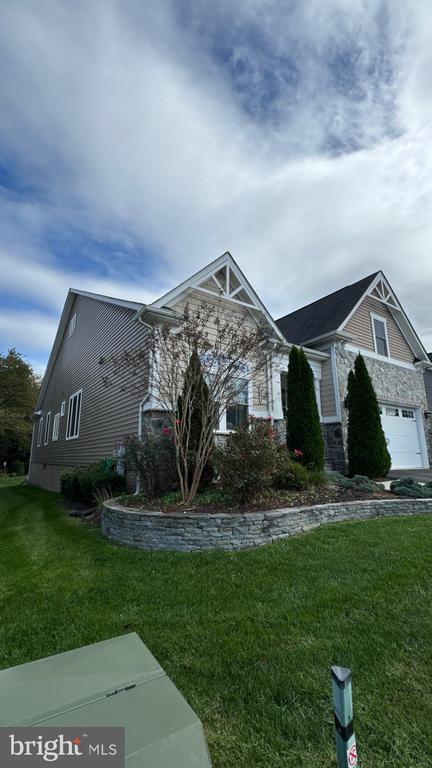 property at 2988 Levee Dr