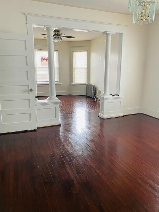 49 Linden St Rentals in Schenectady, NY