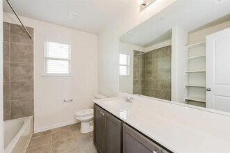 740 Bonnet Trl in Arlington, TX - Building Photo - Building Photo