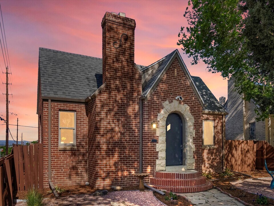 3401 Steele St in Denver, CO - Foto de edificio