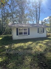 1232 Park Rd in Elverson, PA - Building Photo - Building Photo