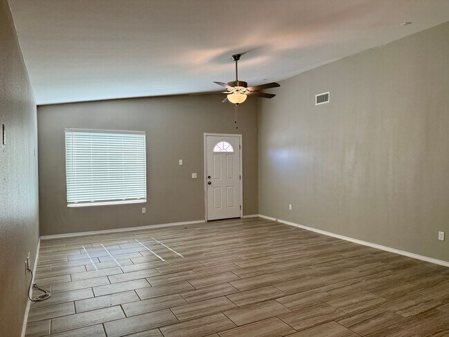 15005 Dream Ct in El Paso, TX - Building Photo - Building Photo