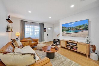 120 NE 20th Ct in Wilton Manors, FL - Building Photo - Building Photo