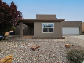 7250 Via Verde in Santa Fe, NM - Building Photo - Building Photo