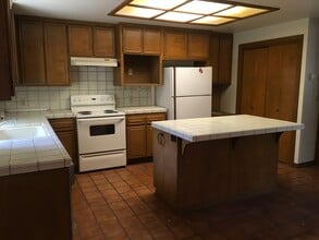 2249 Butte St in Redding, CA - Building Photo - Building Photo