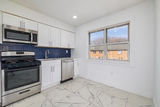 Presidential Estates in North Brunswick, NJ - Foto de edificio - Interior Photo