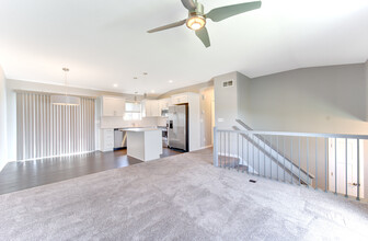 3948 Orchardview Ln NW in Rochester, MN - Building Photo - Building Photo
