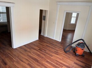 45 Finlay Pl, Unit 1 in Newark, NJ - Foto de edificio - Building Photo