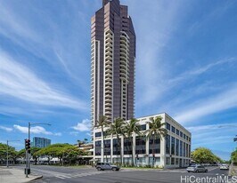 725 Kapiolani Blvd in Honolulu, HI - Building Photo