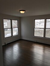 57 Gerrish St, Unit 2 in Boston, MA - Building Photo - Building Photo