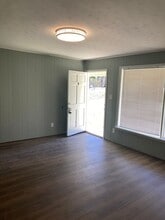 915 W 56th St in Anniston, AL - Building Photo - Building Photo