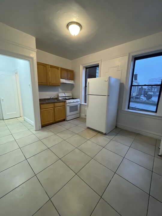 101 Clifton Pl, Unit 35 in Jersey City, NJ - Building Photo