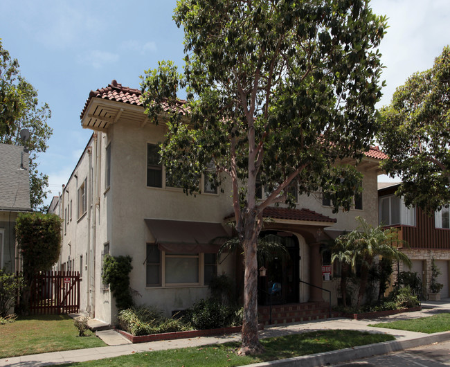 1726 E 2nd St in Long Beach, CA - Foto de edificio - Building Photo