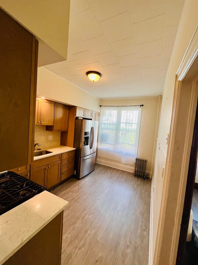 262 Winfield Ave in Jersey City, NJ - Building Photo - Building Photo