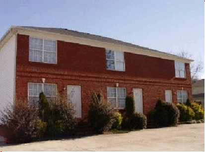 2869-2881 Michigan Ave in Cleveland, TN - Building Photo