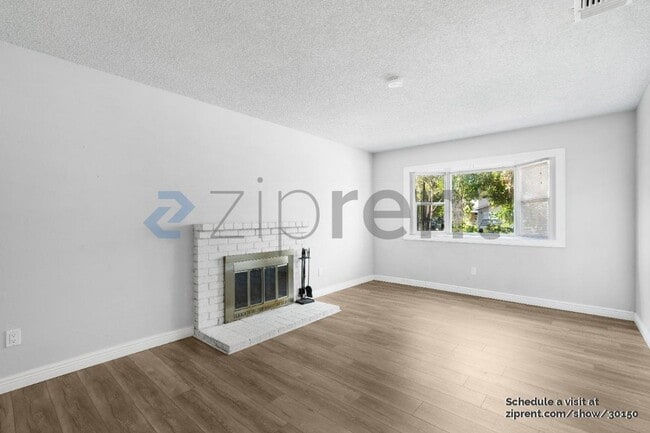 4430 Silverton Way in Sacramento, CA - Building Photo - Building Photo