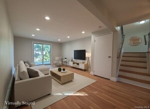 45 Rodney St in Port Jefferson Station, NY - Building Photo - Building Photo