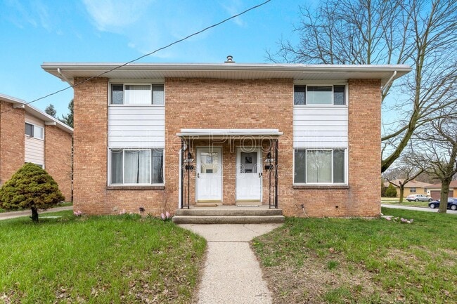 property at 841 Houseman Ave NE