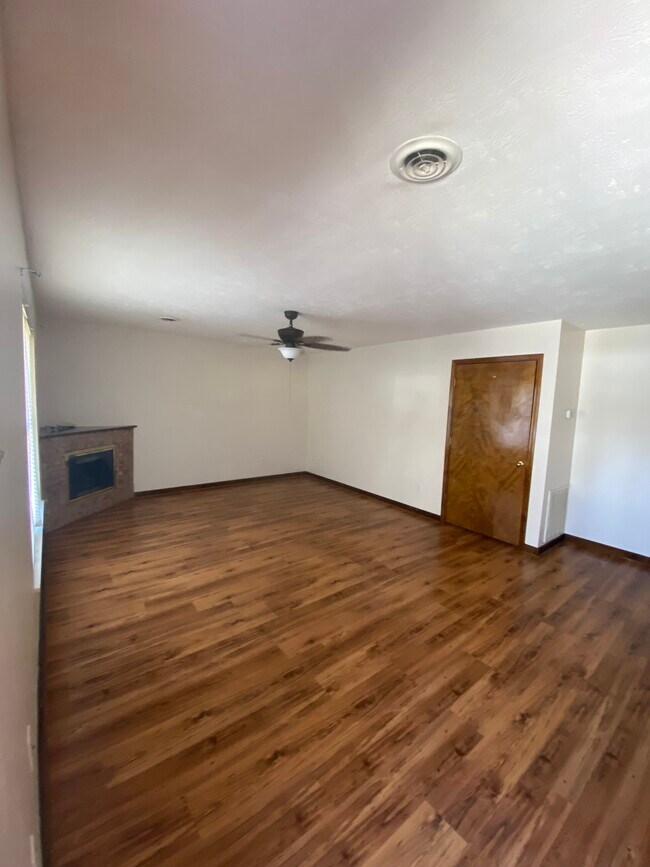 7909 Swaggerty Rd, Unit 7909 swaggerty road in Knoxville, TN - Foto de edificio - Building Photo