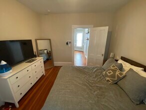318 Beacon St in Somerville, MA - Foto de edificio - Building Photo