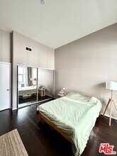 630 W 6th St in Los Angeles, CA - Building Photo - Building Photo