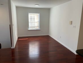 49 Belmont Ave in Jersey City, NJ - Building Photo - Building Photo