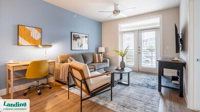 17715 Overlook Loop, Unit 12108 in San Antonio, TX - Foto de edificio - Building Photo