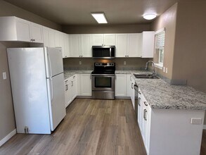 1523 NE Frank McClean Ct in Bend, OR - Building Photo - Building Photo