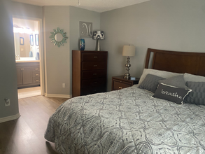 621 Squire Cir in Naples, FL - Building Photo - Building Photo