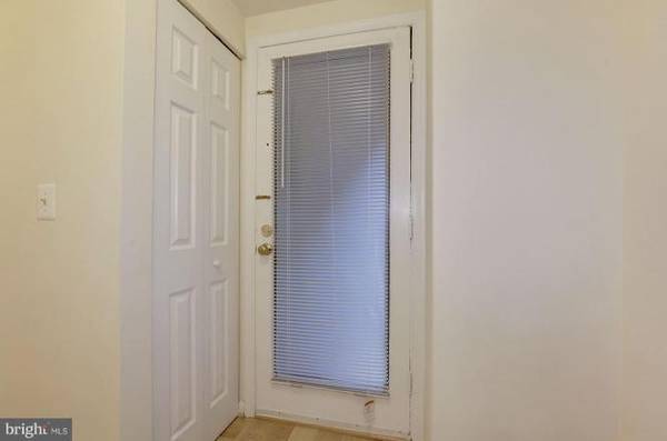 1124 25th St NW, Unit 202 in Washington, DC - Foto de edificio - Building Photo