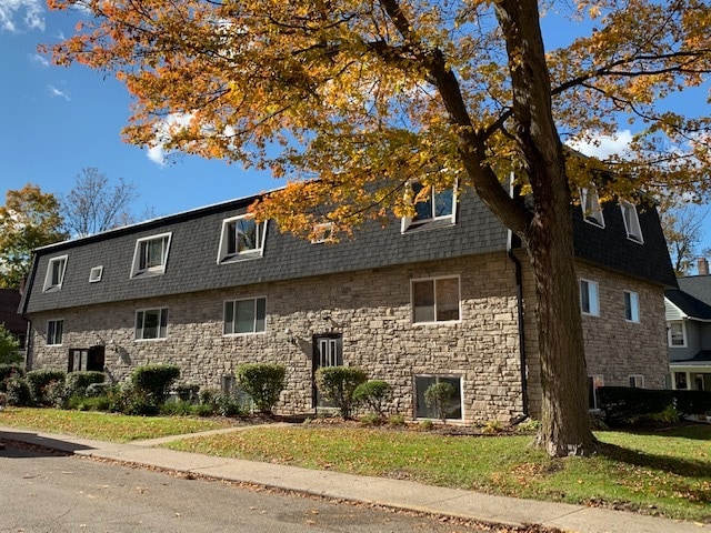 property at 54 College Ave
