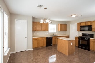 8010 Suffield Glen Ln in Humble, TX - Building Photo - Building Photo