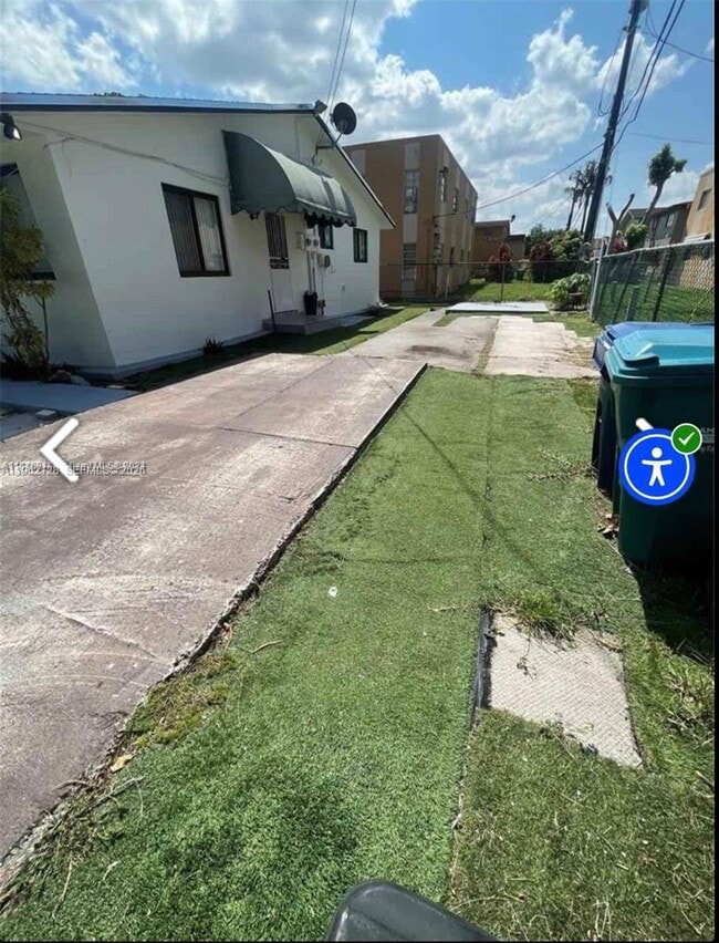 10801 SW 5th St in Miami, FL - Building Photo - Building Photo