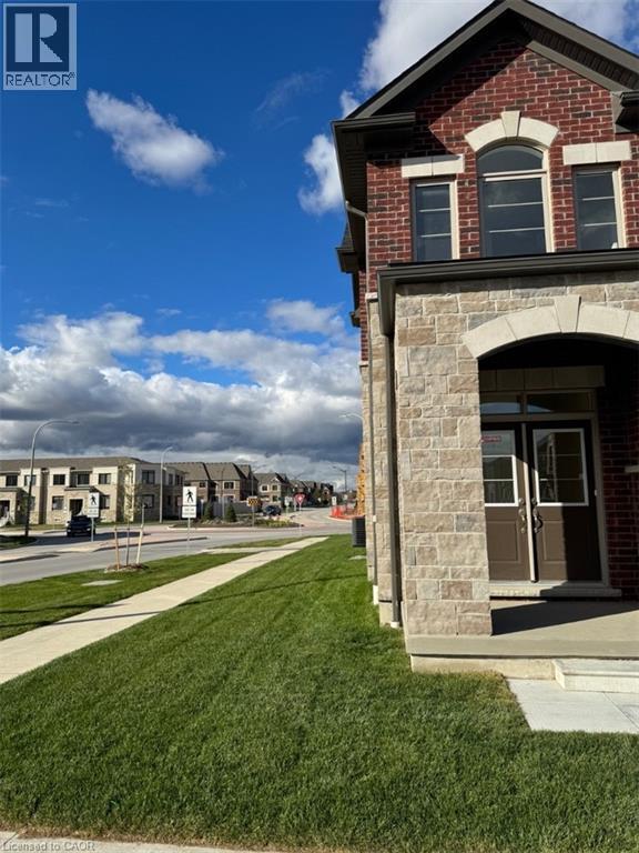 97 Armilia Pl in Whitby, ON - Building Photo - Building Photo