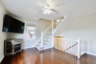 3631 S Kemper Rd in Arlington, VA - Building Photo - Building Photo