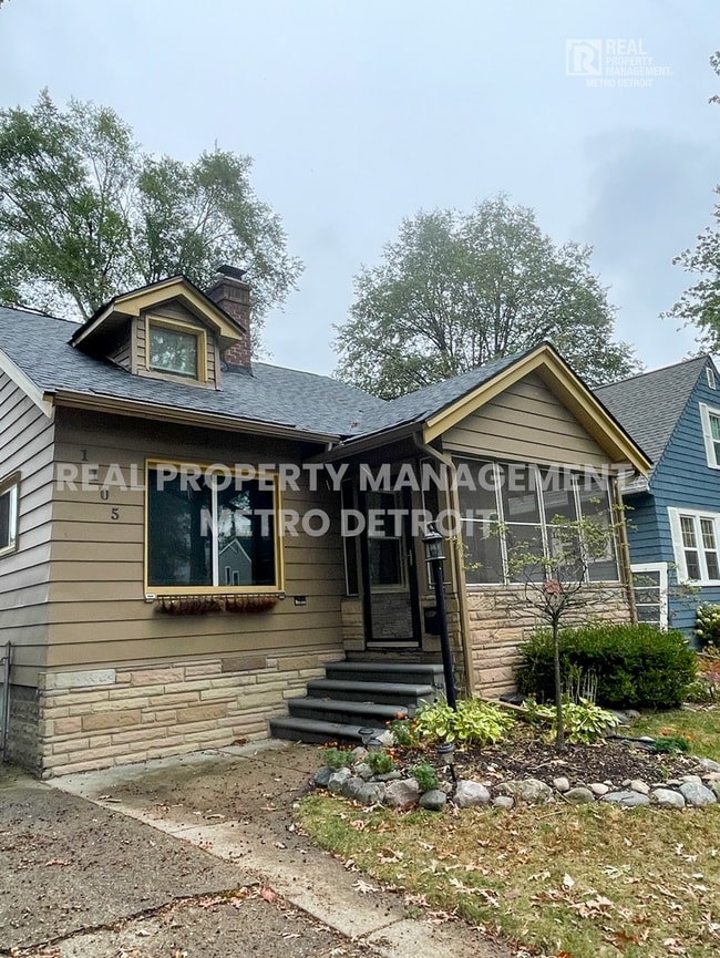 1105 E Fifth St in Royal Oak, MI - Building Photo - Building Photo
