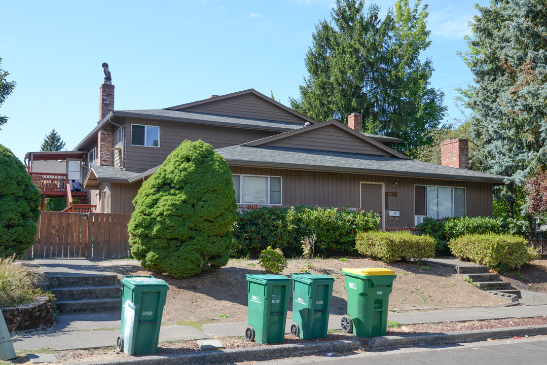 6001 SW VALLEY Ave in Beaverton, OR - Building Photo