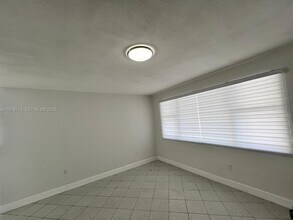 20530 SW 115th Rd in Miami, FL - Foto de edificio - Building Photo