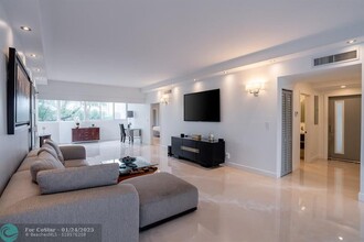 333 Sunset Dr in Fort Lauderdale, FL - Foto de edificio - Building Photo