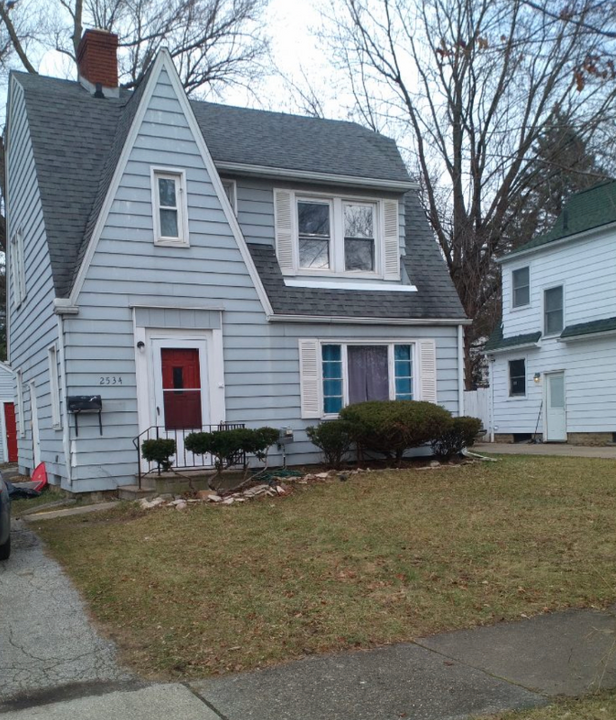 2534 Norbert St in Flint, MI - Foto de edificio