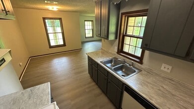 103 Briarwood Cir in Tupelo, MS - Building Photo - Building Photo