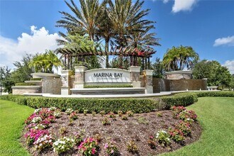 10087 Chesapeake Bay Dr in Ft. Myers, FL - Building Photo - Building Photo