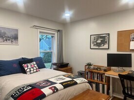 19 Brookford St, Unit 1 in Cambridge, MA - Building Photo