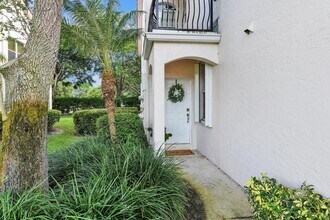 8500 Vía Romana in Boca Raton, FL - Building Photo - Building Photo