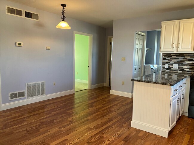 6 Arthur St, Unit 3 in Salem, MA - Building Photo - Building Photo